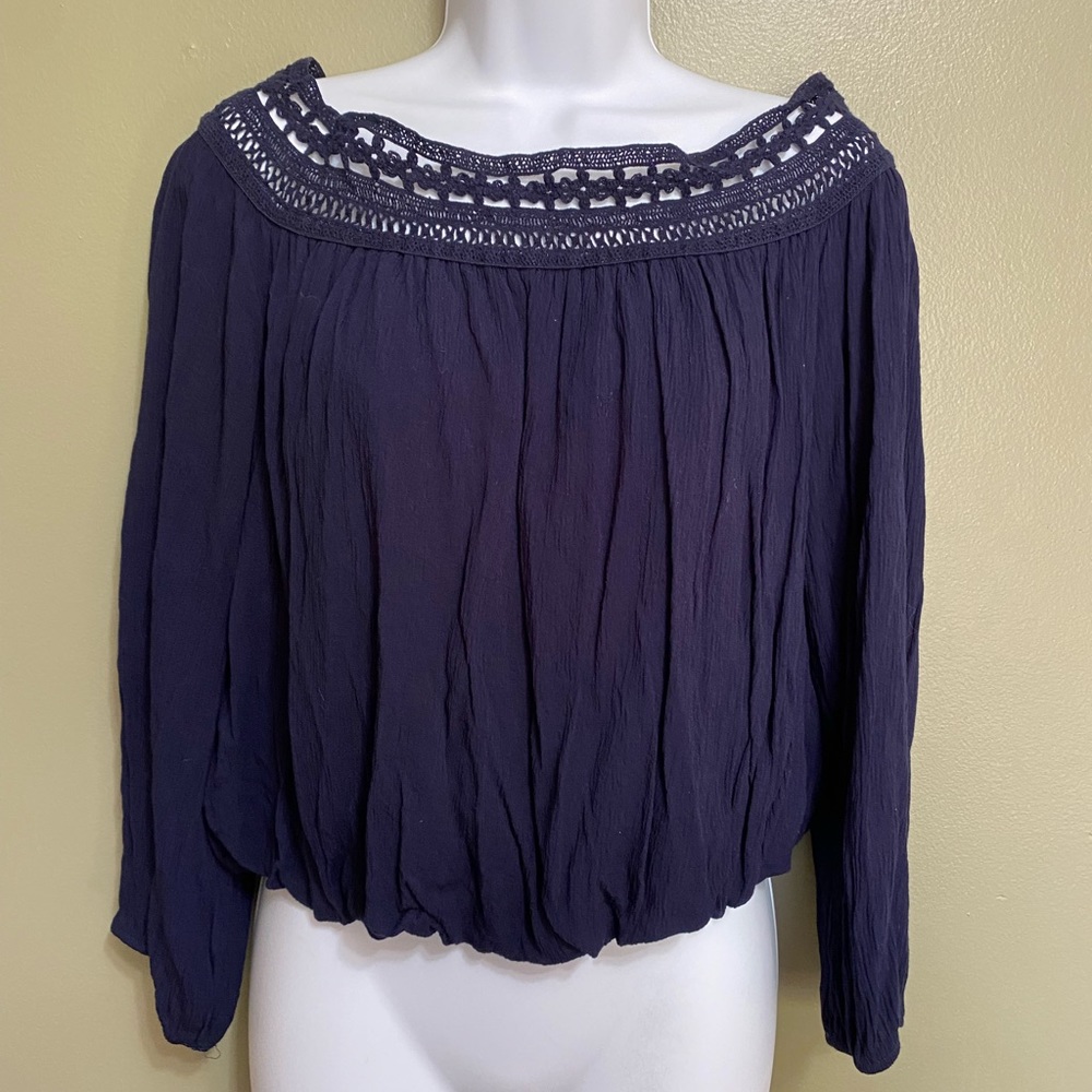 Lulu’s Off Shoulder Blouse, Size XL